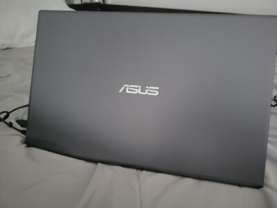 asus vivobook 15 Look At Description Below￼