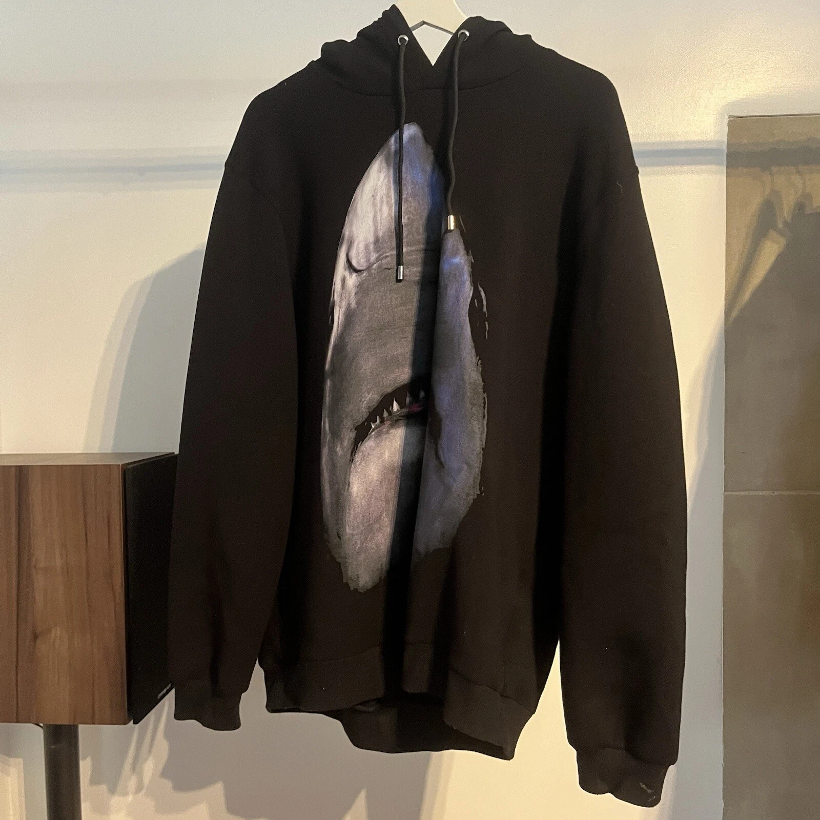 Felpa con cappuccio nera stampa squalo Givenchy taglia M ✅ 100% autentica ✅