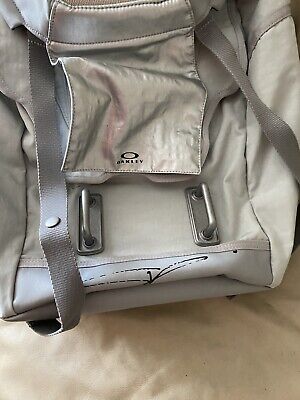 OAKLEY by SAMUEL ROSS One shoulder backpack Great