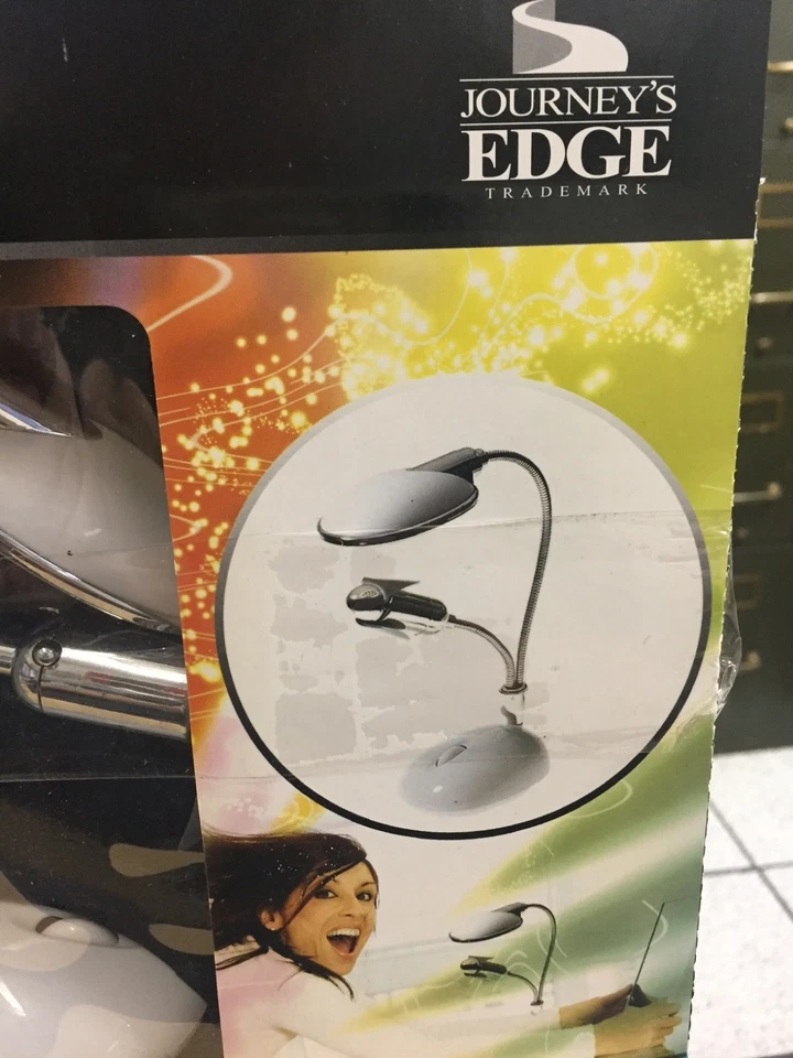 USB DESKTOP FAN LAMP with LED Light for PC and MAC - NEW IN BOX! FREE SHIPPING! - Image 2 of 4