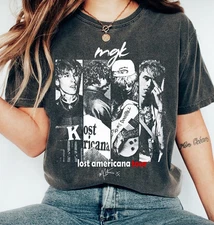 Pop Rock Tee Unisex, Machine Gun Kelly Middle Finger Lost American Tour 2025