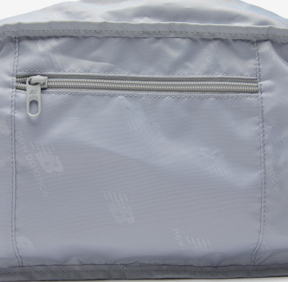 New Balance Glossy Ribbon Duffle Bag - silver / Gym, sports