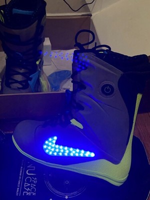 nike lunarendor qs led