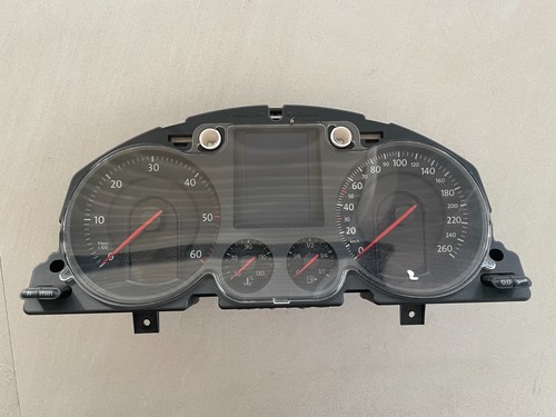 VW Passat 3C  TDI Kombiinstrument  Tacho Tachoinstrument 3C0920870Q