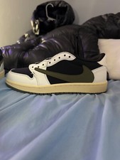 Size 7.5 - Jordan 1 Retro OG x Travis Scott Low Olive W
