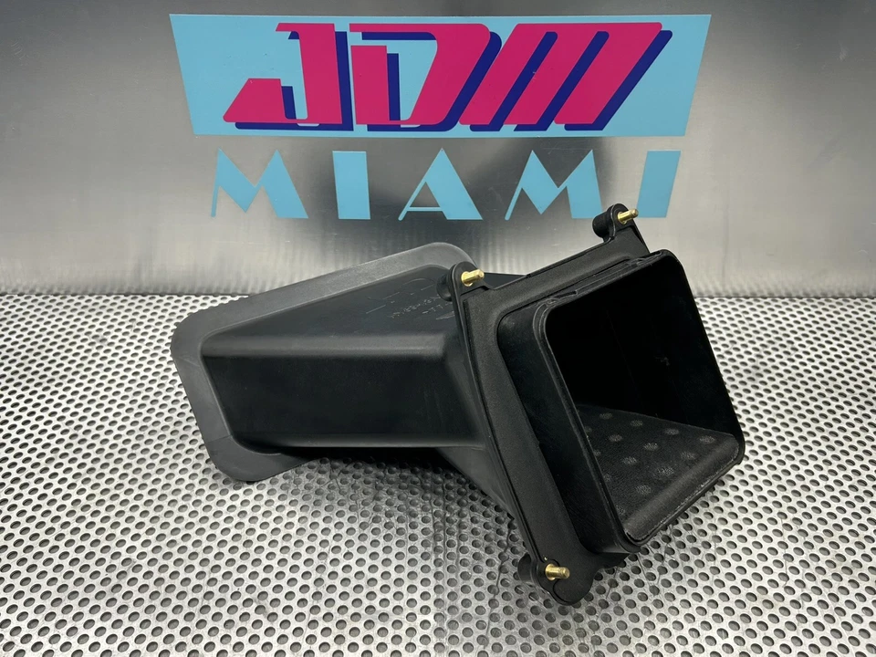 Aston Martin Vantage 2019-2023 conducto de entrada de aire lado del conductor izquierdo HY53-18A621-AD Foto 2 de 4