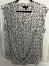 AB Studio gray & white sleeveless tie hem button front blouse size XL