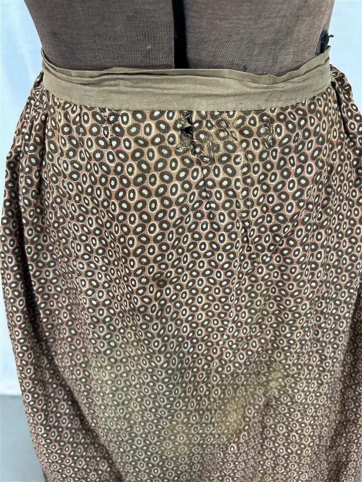 antique petticoat winter quilted brown calico print silk lining original early  - Image 4 of 4