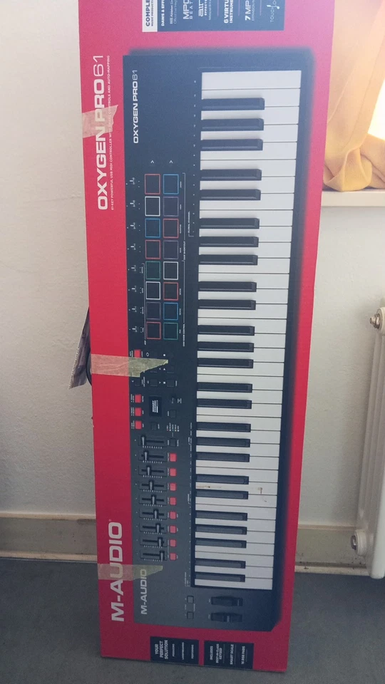 oxygen PRO 61 KEYBOARD 