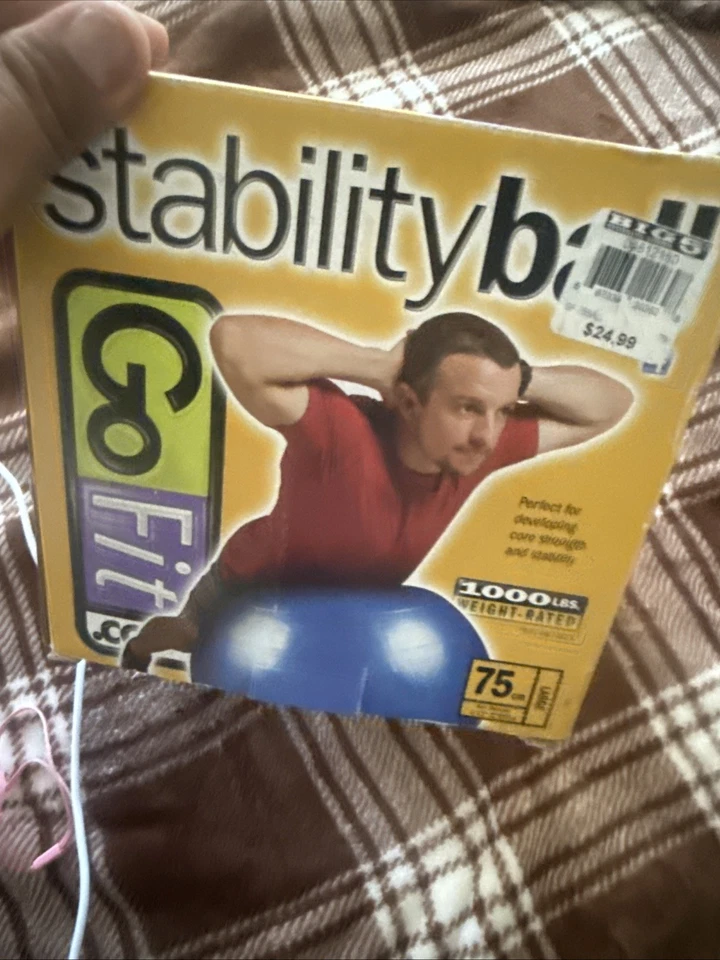 Bola de Ejercicio GoFit Core Estabilidad con Bomba 75CM Gran Peso Caja Abierta Foto 3 de 4