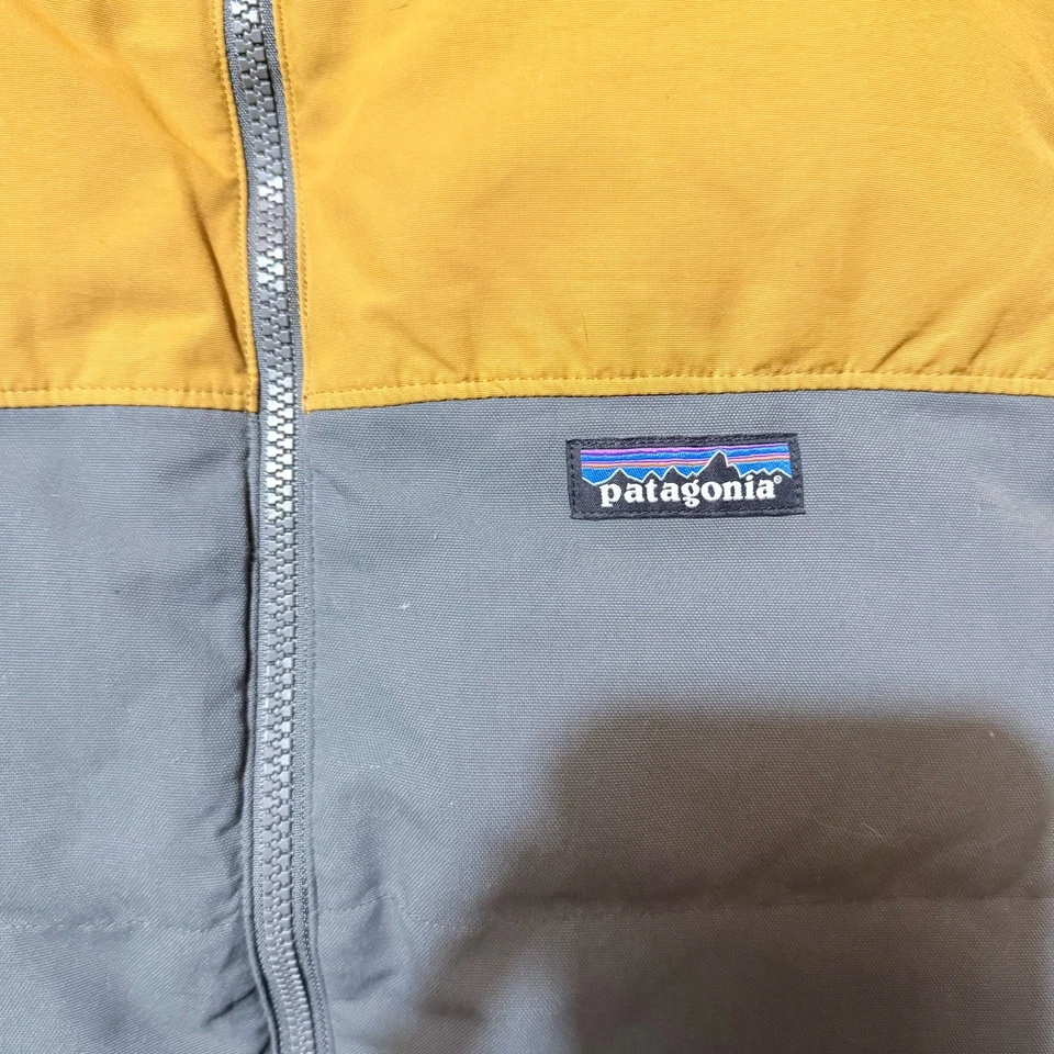 Patagonia Reversible Down Vest Beige Men’s Bibby Style Size Medium - Image 4 of 4