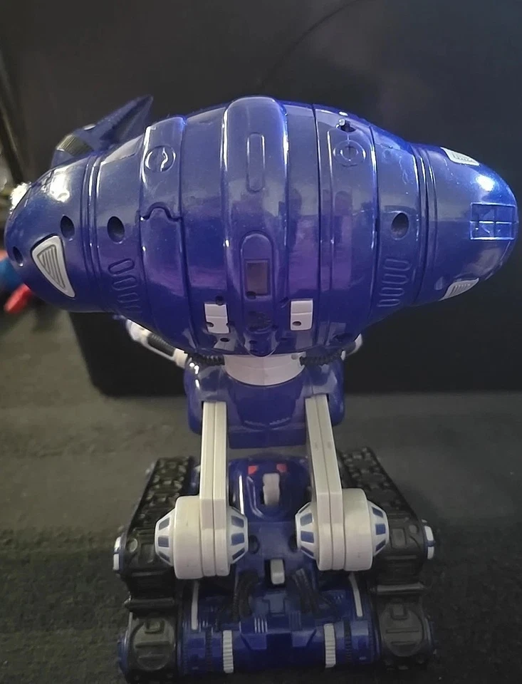 LOST IN SPACE ROBOT With Lights And Battle Sounds (Trendmasters, 1997) Working - Image 3 of 4