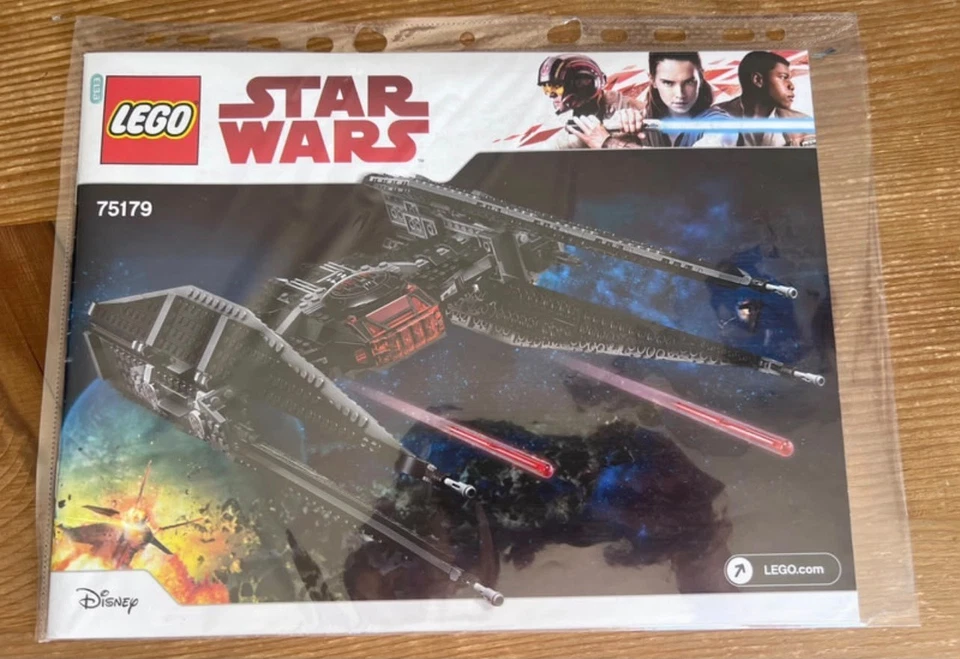 LEGO Star Wars 75179 Kylo Ren's TIE Fighter, photo 4 sur 4