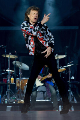 Mick Jagger On Stage Filmmaker And Actor Wall Art Home Decor - POSTER 20x30