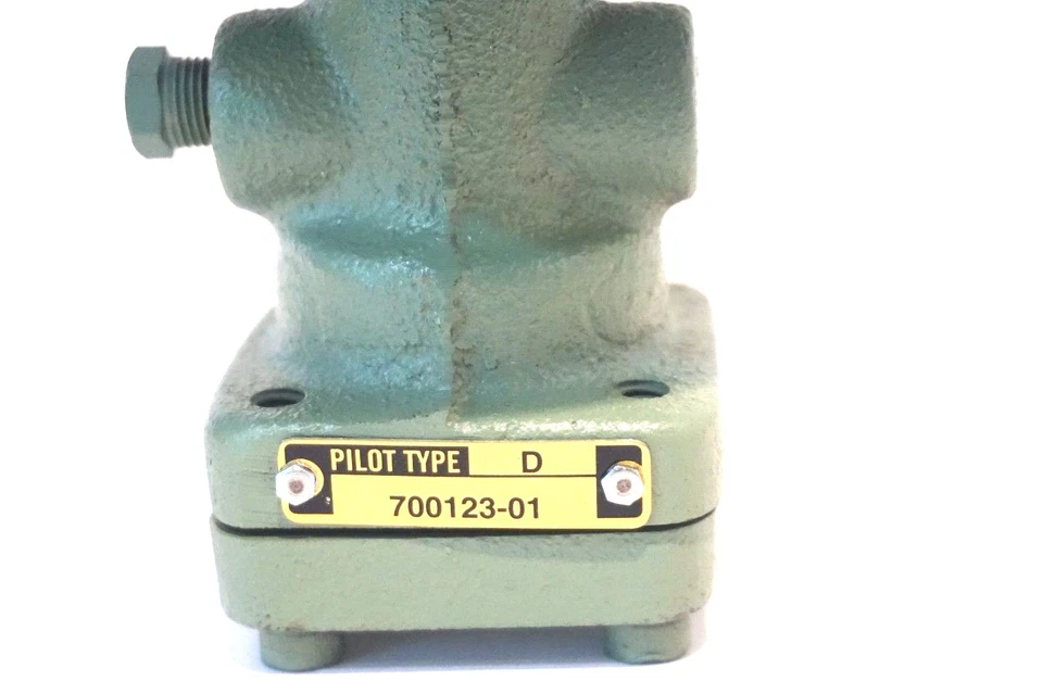 全新 SPENCE ENGINEERING 700123-01 减压飞行员类型 D 70012301 — 第 3/4 张图片