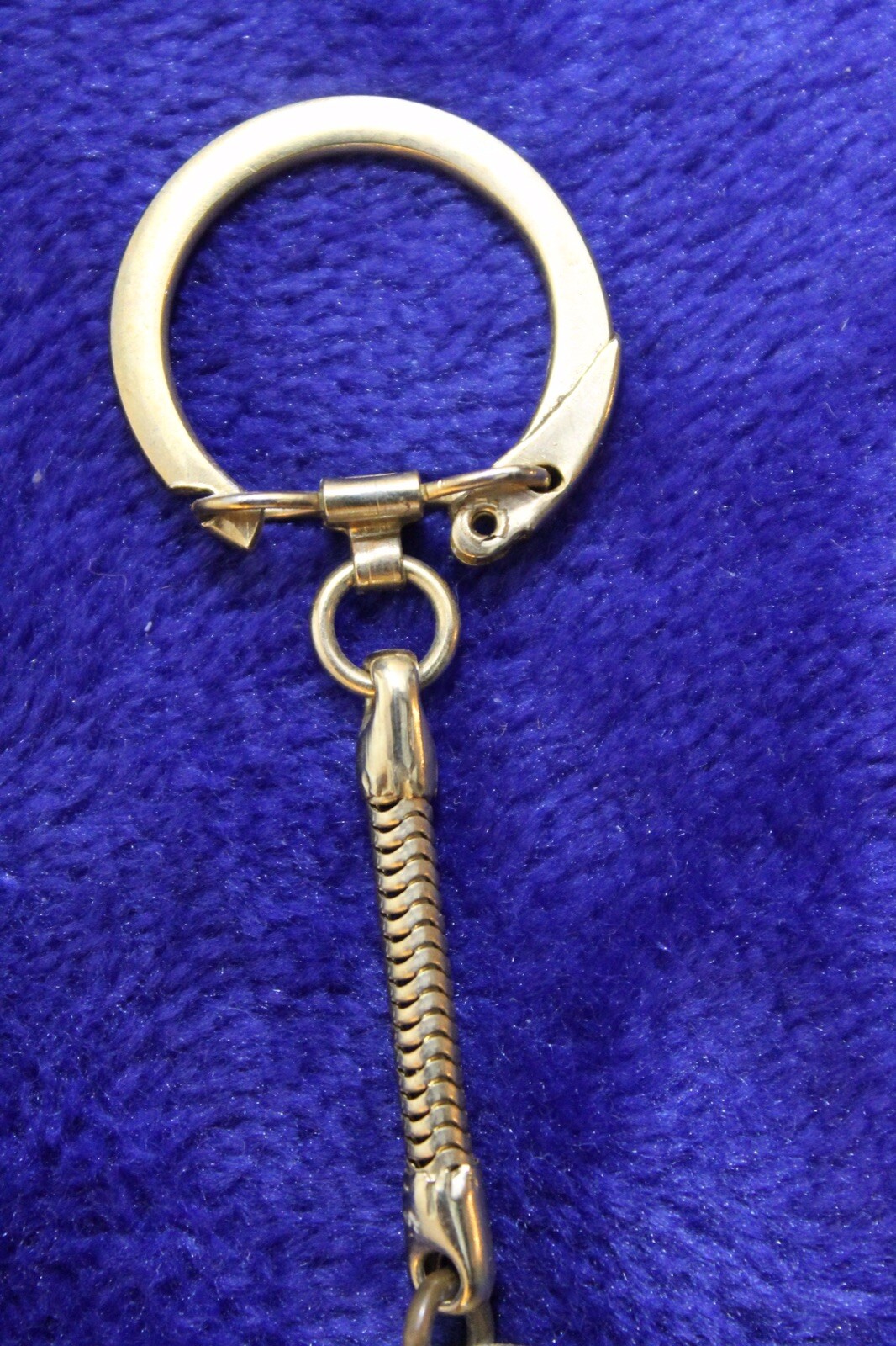 Vintage Ford key Ring Key Chain Accessory Badge FoMoCo Truck Mustang