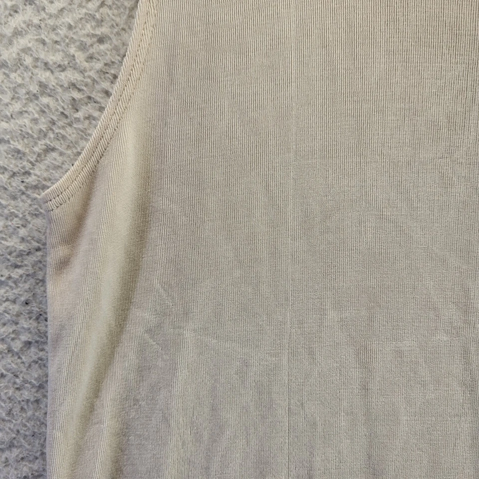 Chico's Travelers 1 Medium Tank Top Shirt Cream USA Stretch Scoop Neck Classic - Image 4 of 4