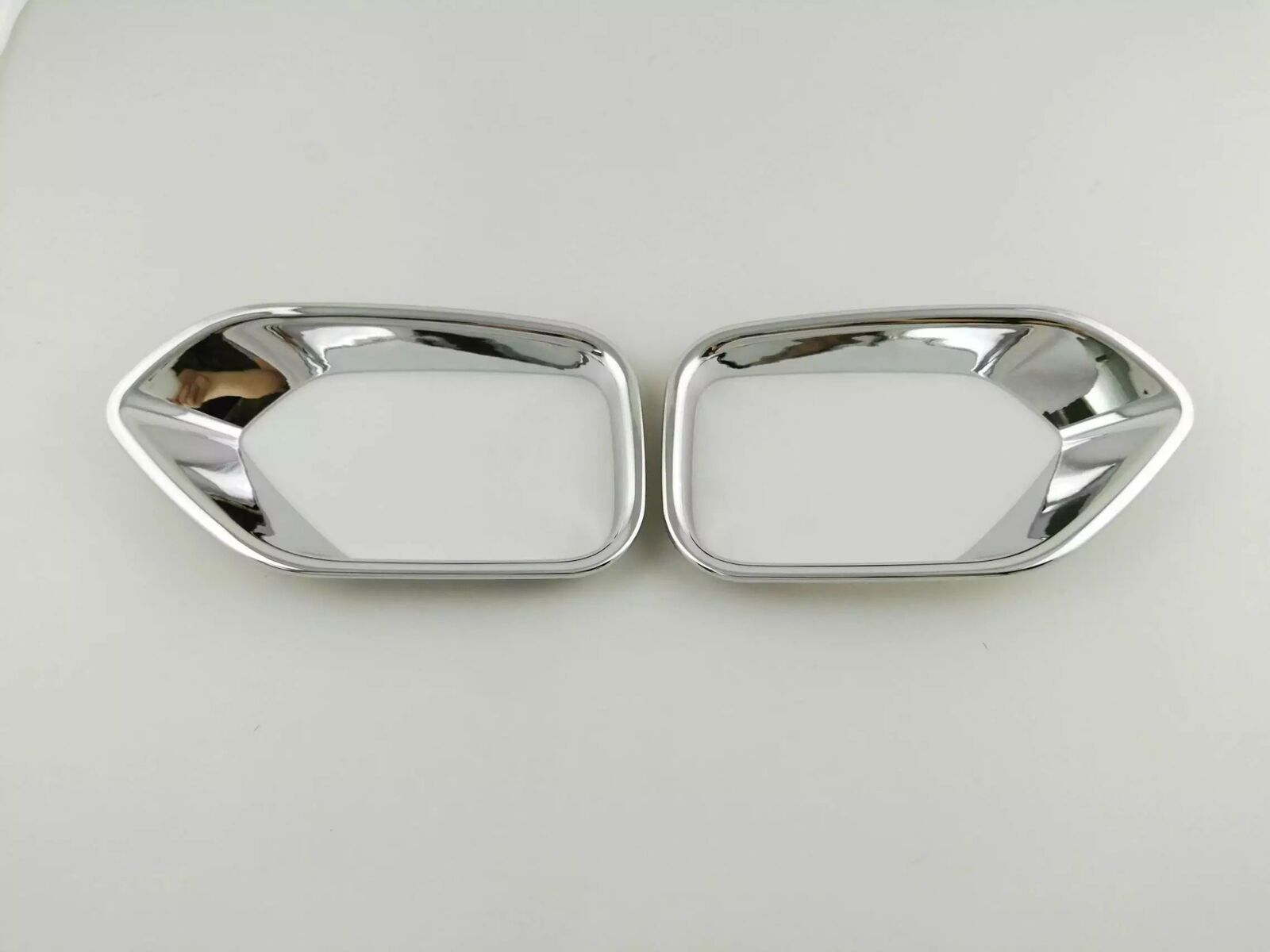 2015-2019 Subaru Outback Glossy Chrome Fog Light Trim Covers