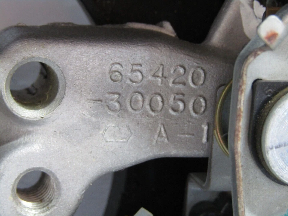 Volante de sedán Subaru Legacy 1996-1999 con control de crucero 65420-30050 OEM Foto 3 de 4