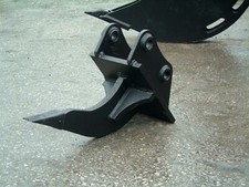 Mini Digger ripper tooth for 2 to 3.9 ton excavators Hitachi/JCB/Volvo c/w pins