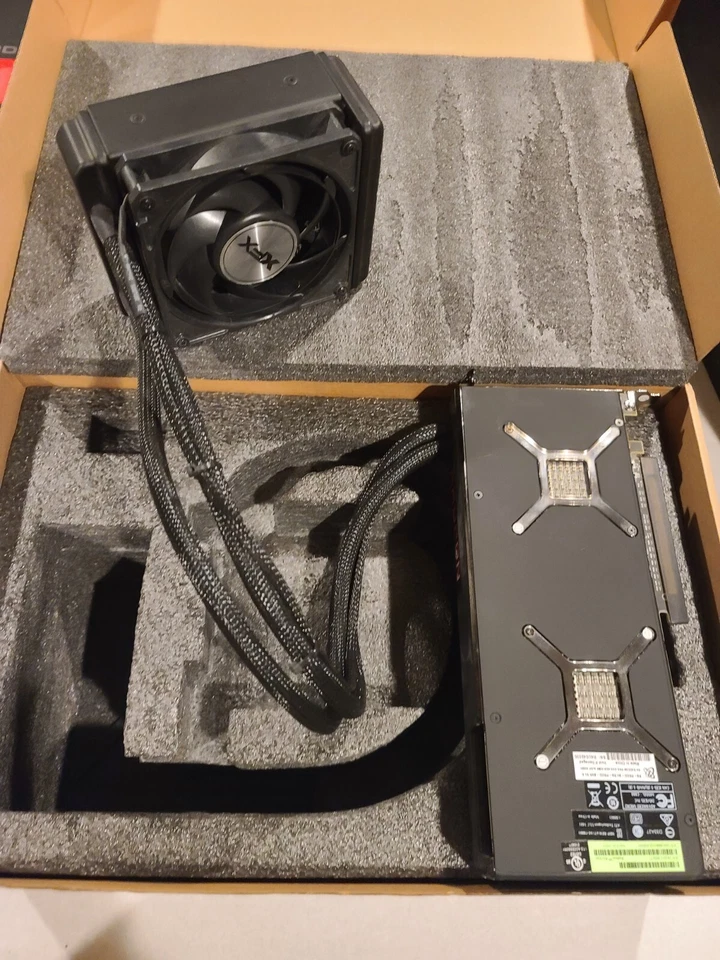 Radeon PRO Duo Dual GPU 8GB Liquid Cooled - Image 4 of 4