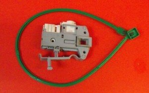 Waschmaschine INDESIT IWE7145 B UK C TÜRSCHLOSS