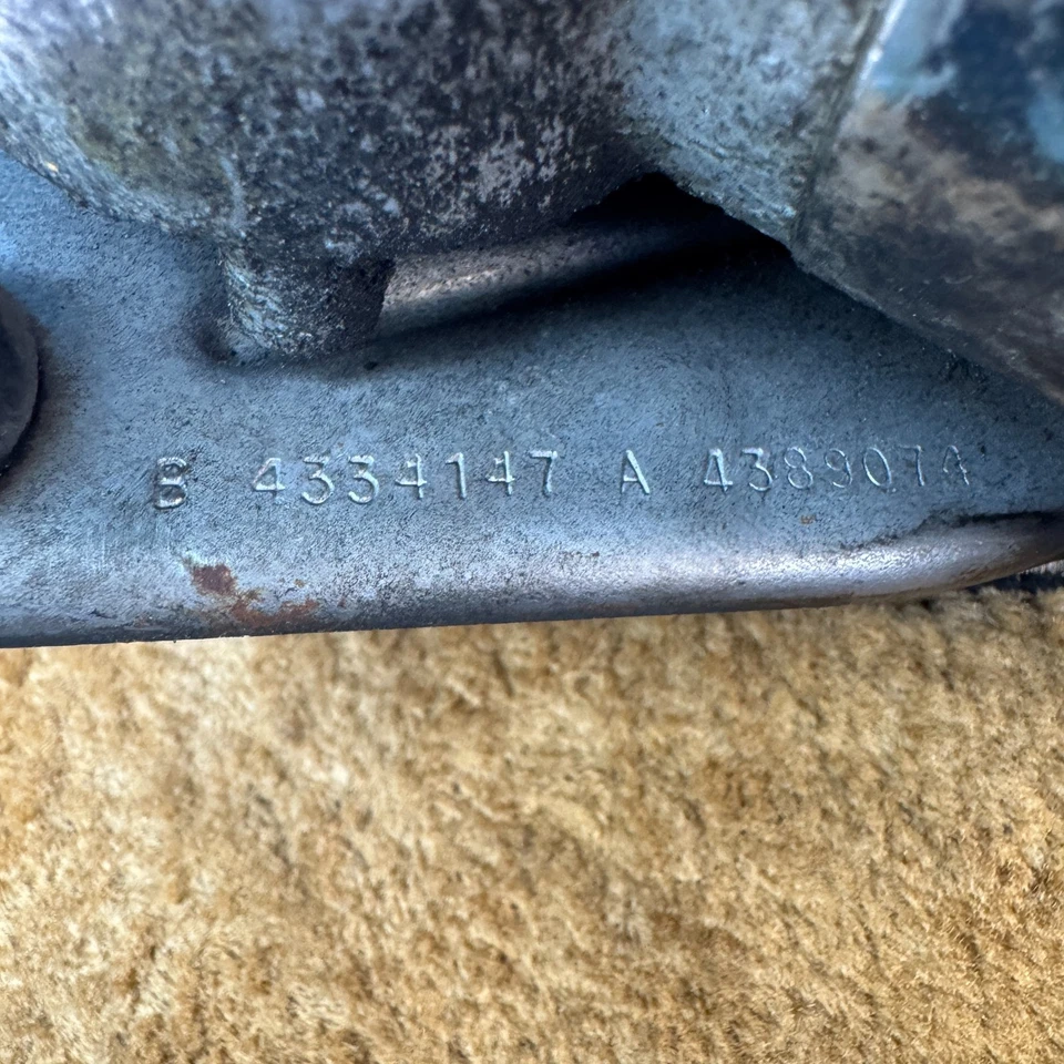 Motor limpiaparabrisas delantero Chrysler TC MASERATI 46 K 1989-1991 B4334147 OEM Foto 2 de 4