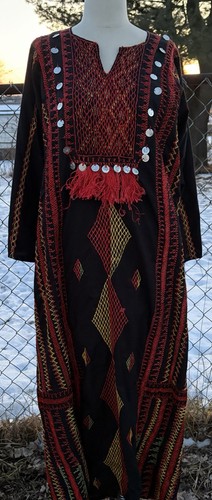 VINTAGE HANDMADE EMBROIDERED HERITAGE PALESTINIAN JORDANIAN ? THOBE DRESS