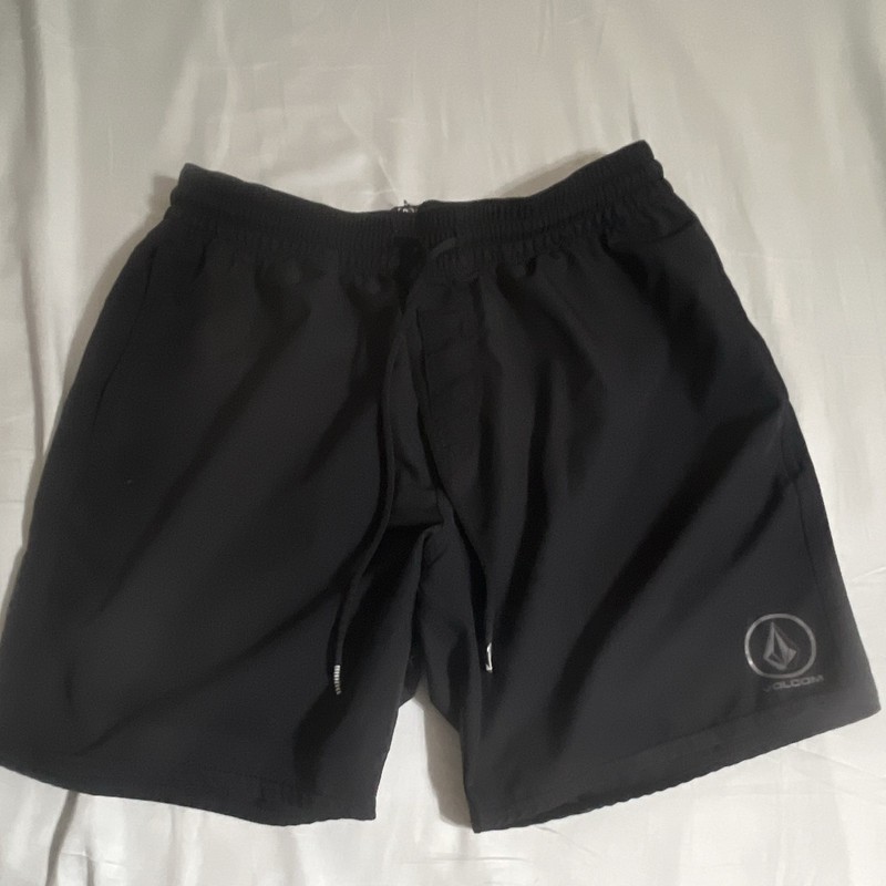 Volcom Men’s Black Solid Swim Shorts M Elastic Waist Drawstring Back Pocket