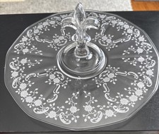 Vintage Fostoria trawiona szklana taca do serwowania Fleur De Lis ok. 1930