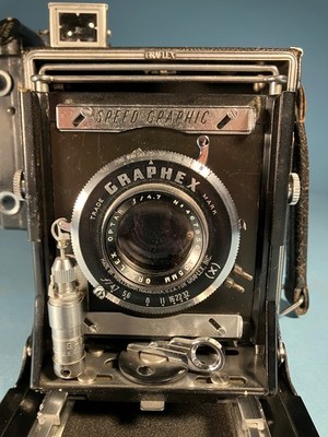 Graflex Speed Graphic 3-1/4 x 4-1/4 Camera Optar 135 f/4.7 Lens Fully Functional