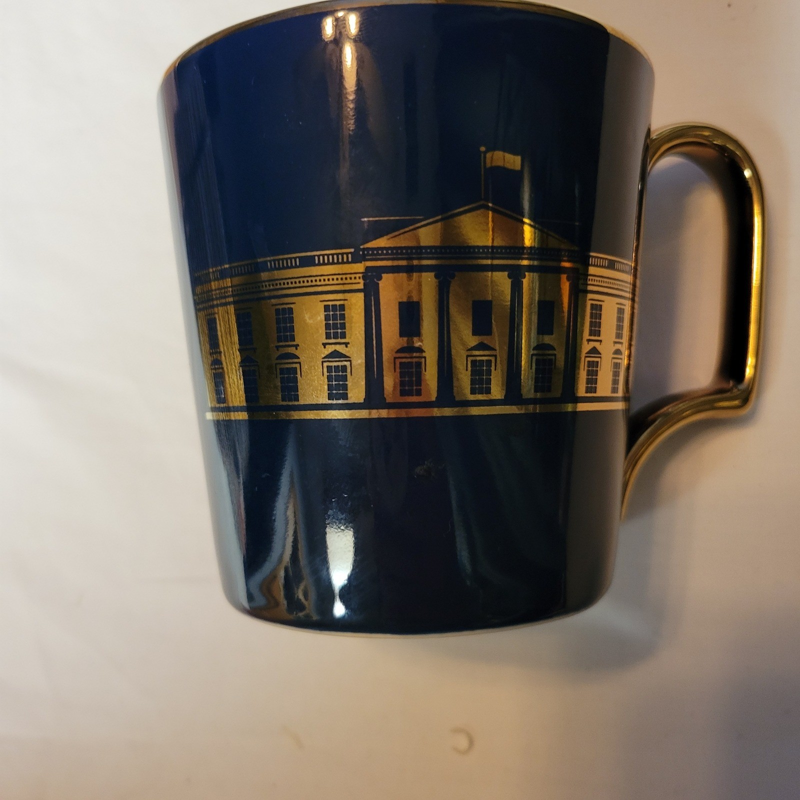 White House Historical Association Mug Navy Blue Gold Presidential Collectible