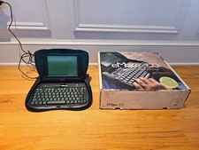 Apple Newton eMate 300 Computer Complete In Box