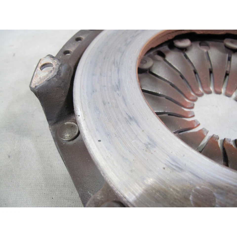 1984-1993 BMW M20 6-Cylinder E30 325i E28 528e Factory Clutch and Pressure Plate - Image 2 of 4