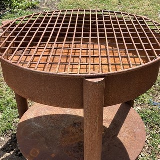 Round Metal Wood Fire Pit Brown Freestanding Outdoor BBQ with Cooking Grate