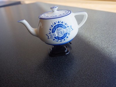 Pixar RenderMan 20th Anniversary Walking Teapot #706 of 3500 w Rendeman history