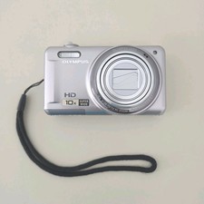 OLYMPUS D-720 14.0MP 10x Wide Optical Zoom HD Digital Camera - Silver