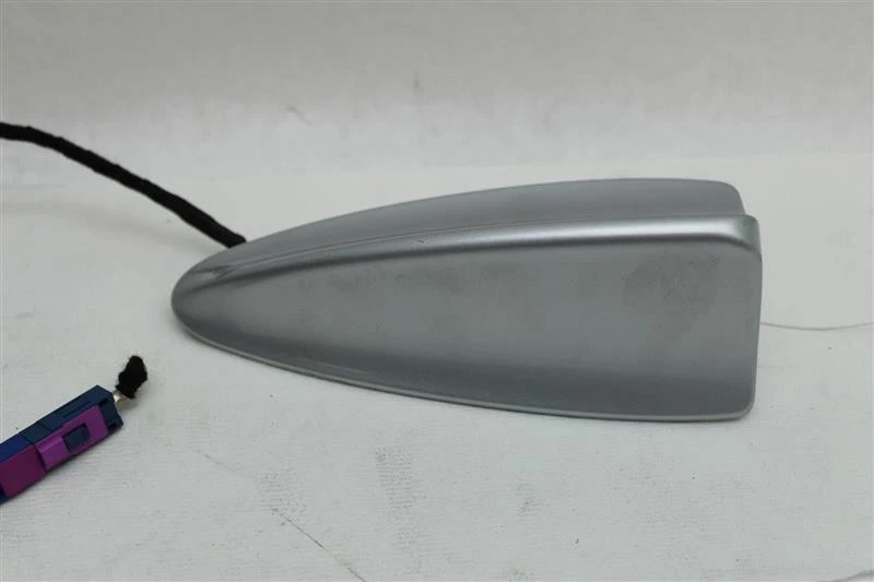 ANTENA RADIO BMW 750il 2008 08 1044051 Foto 2 de 4