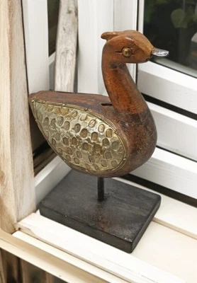 En Bois Vintage Canard Oiseau Figurine Original Old Main Sculpté Laiton Ajusté - Photo 1/4