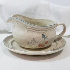 INTERNATIONAL Marmalade Gravy Boat & Underplate Relish 