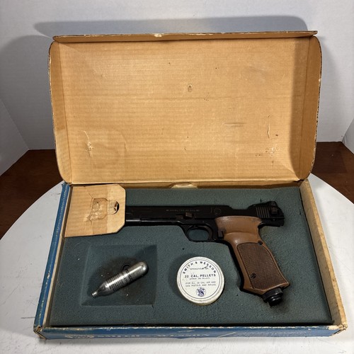 Smith & Wesson Model 78G .22 Cal Air Pellet BB CO2 Gun W/ BOX
