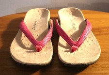 Vionic Pink Sandals 10 EUC