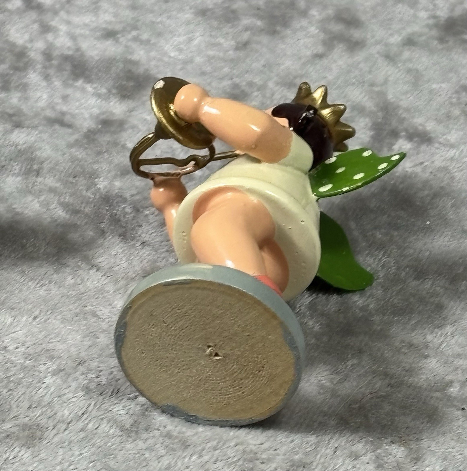 Vintage Mini German Erzgebirge Wood Angel Playing French Horn Hubrig Volkskunst