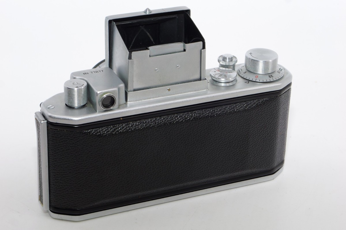 Asahiflex IIa early Japanese SLR camera. Takumar 58mm f2.4 lens