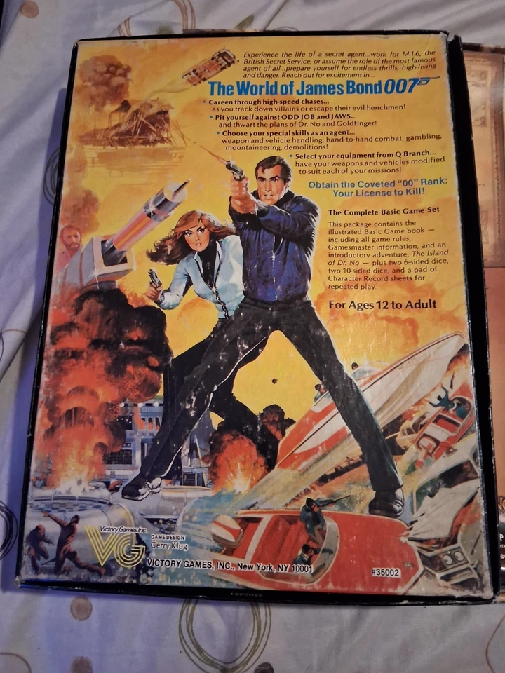 Джеймс Бонд 007 базовый набор, RPG (Victory Games, 1983), недостающие кости и основной буклет - Изображение 2 из 2