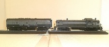 HO Broadway Powered B-Unit #2420 & Diesel NYC Engine (Dummy not Broadway) #447
