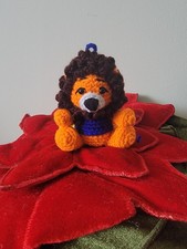 handmade amigurumi,crochet,keychain,symbol
