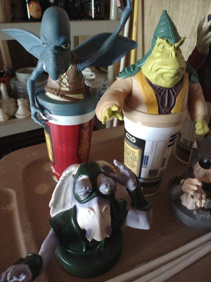 Star Wars Phantom Menace 5 Tapas 3 Tazas 3 Pajitas Foto 2 de 4