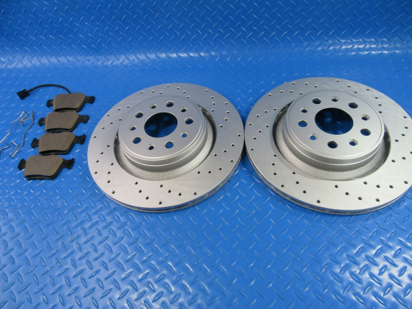 Maserati Levante S rear brake pads rotors set TopEuro 6905 eBay