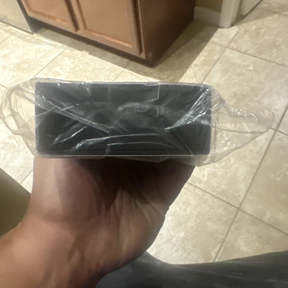 Reloj Toy Tokyo exclusivo del 20 aniversario TEQ63 OG negro Foto 2 de 3